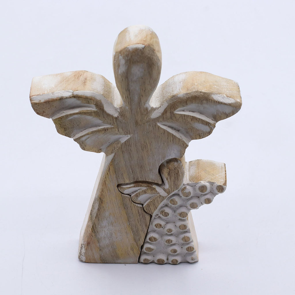 Ángel de madera de mango en Ángel - lavado blanco