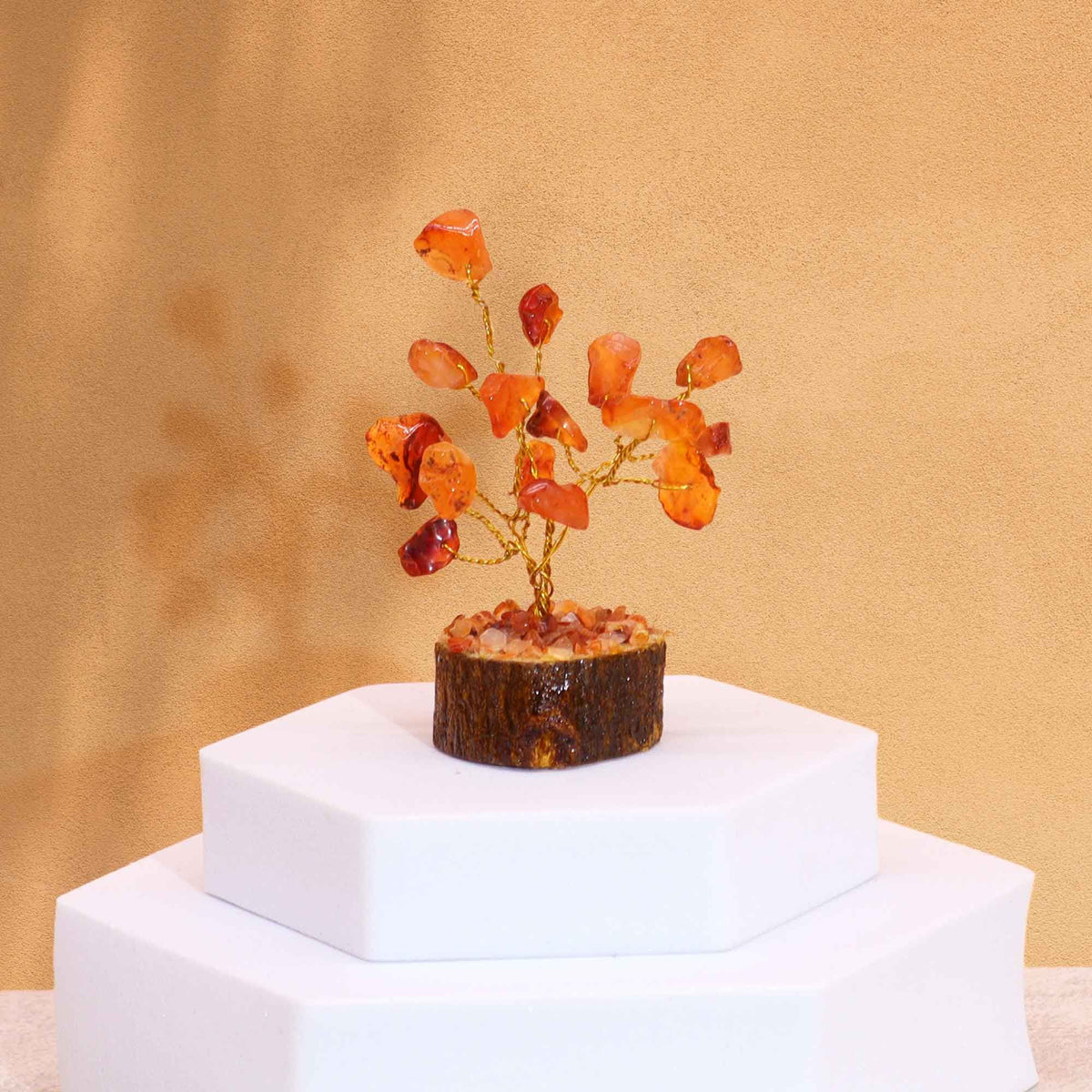 Mini árbol de piedras preciosas sobre base de madera - Cornalina (15 piedras)
