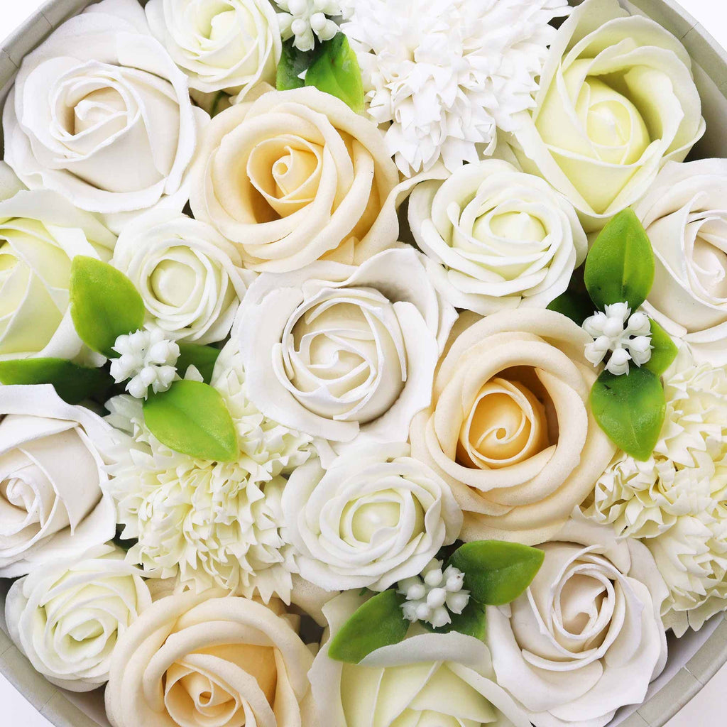 Caja redonda de flores de jabón — Blanco y marfil