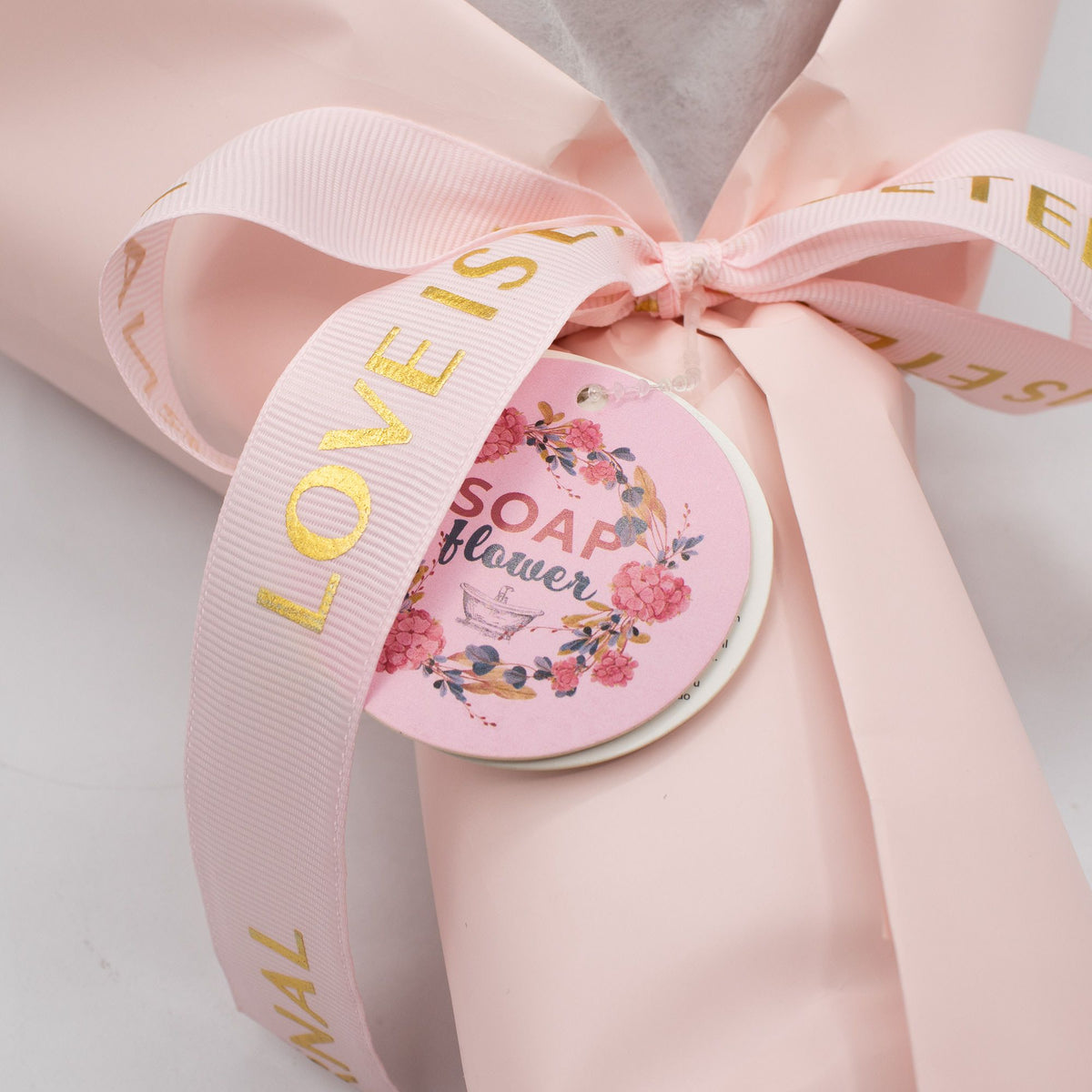 Ramo de rosas rosas de jabón con tarjeta regalo