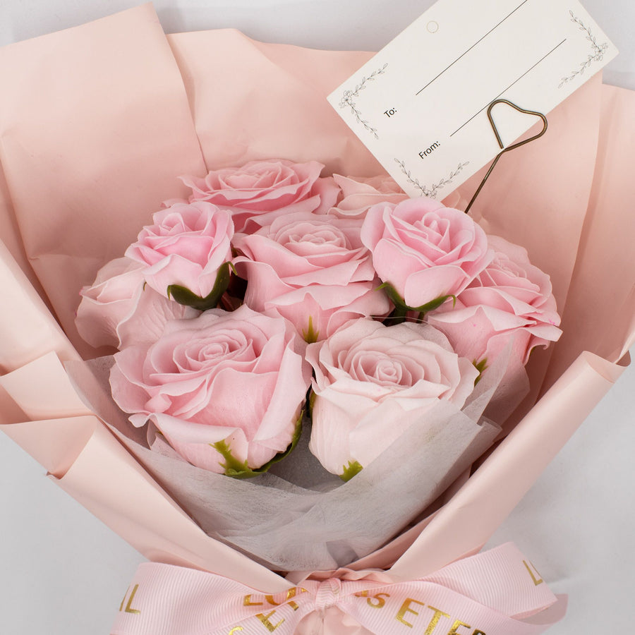 Ramo de rosas rosas de jabón con tarjeta regalo